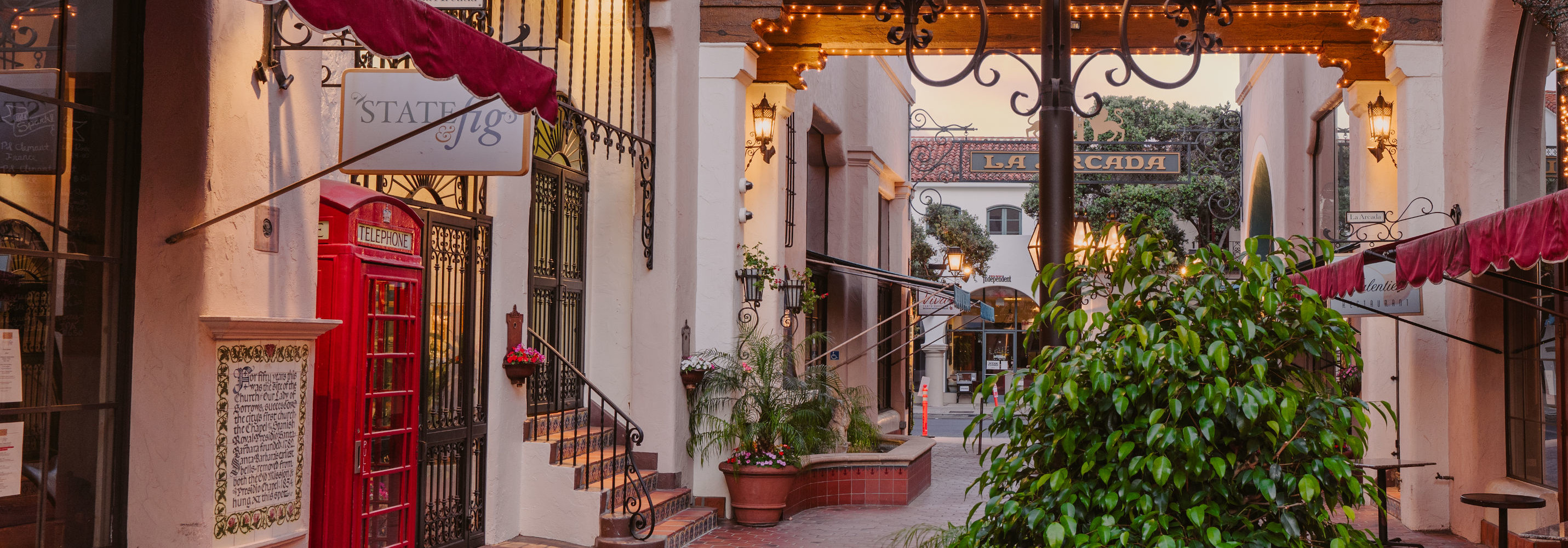 La Arcada Plaza Santa Barbara